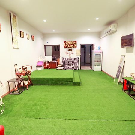 The Sun Hostel Чиангмай Экстерьер фото
