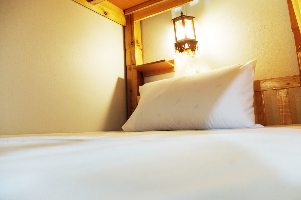 The Sun Hostel Чиангмай Экстерьер фото