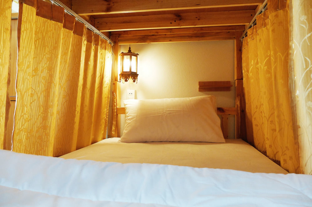 The Sun Hostel Чиангмай Экстерьер фото