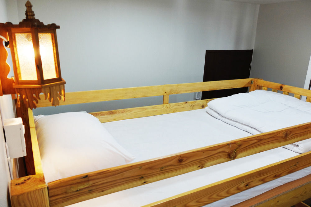 The Sun Hostel Чиангмай Экстерьер фото