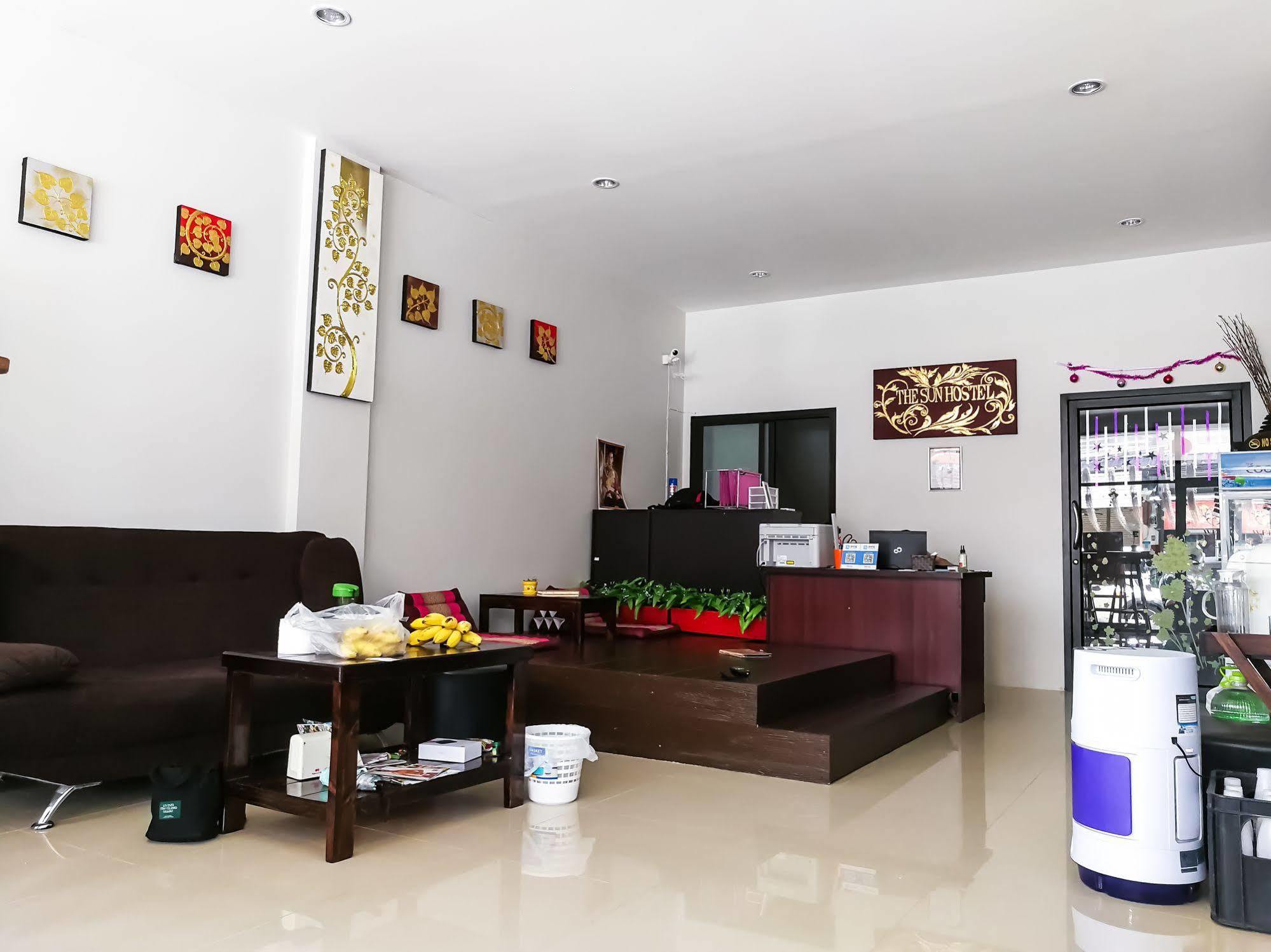 The Sun Hostel Чиангмай Экстерьер фото